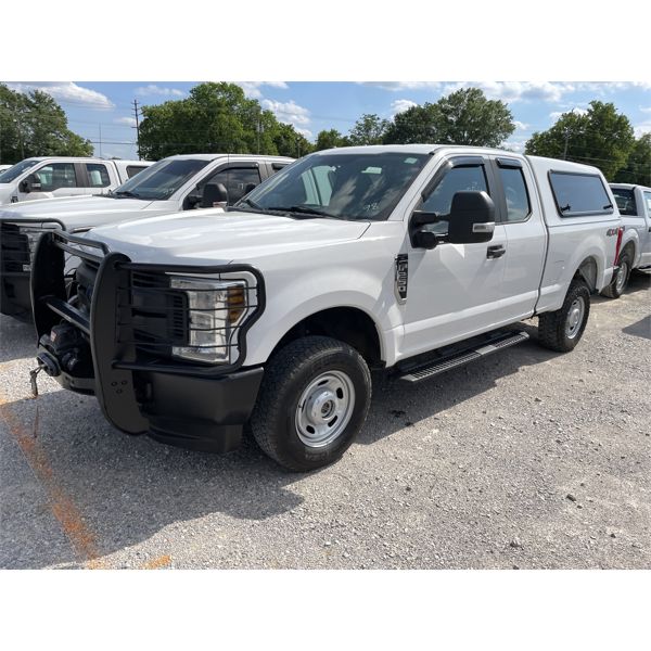 2019 FORD F250 XL Pickup Truck
