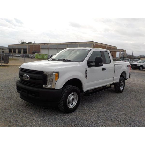 2017 FORD F250 XL Pickup Truck