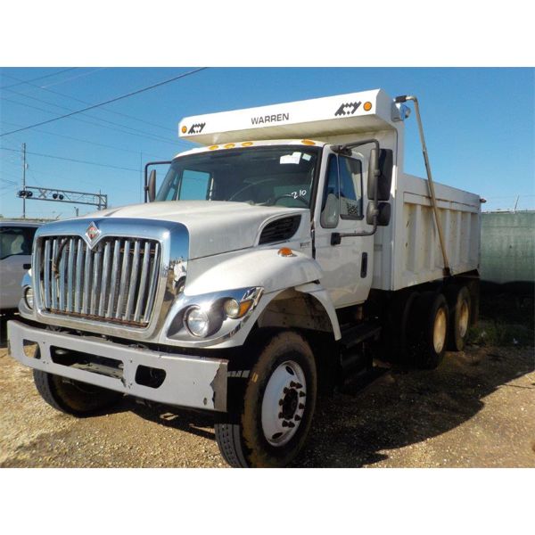 2013 INTERNATIONAL WORKSTAR 7400 Dump Truck