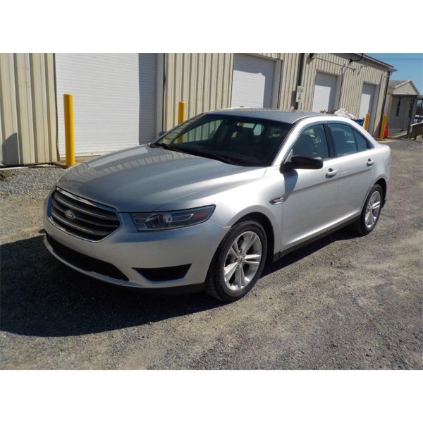2018 FORD TAURUS Automobile
