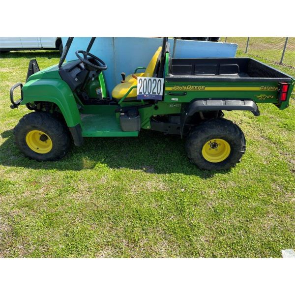 JOHN DEERE GATOR HPX UTV