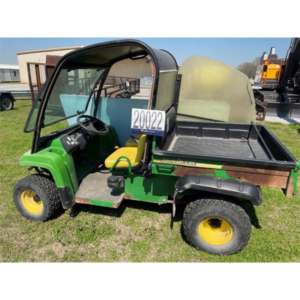 JOHN DEERE GATOR UTV