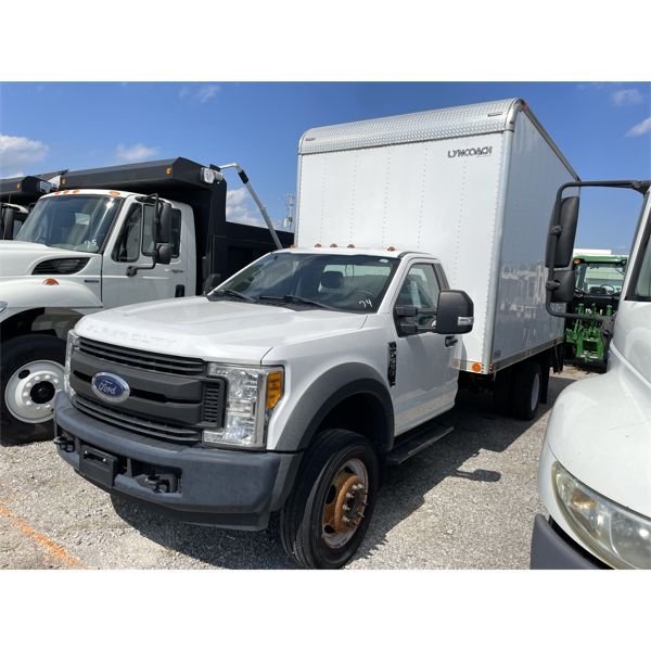 2017 FORD F550 XL Box Truck