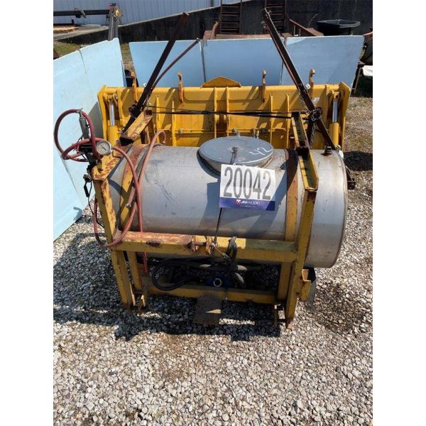 LOADER MP BACKET & HERBICIDE PSRAYER