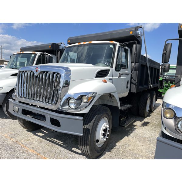 2009 INTERNATIONAL WORKSTAR 7400 Dump Truck