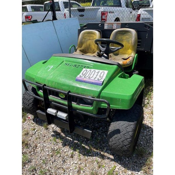 JOHN DEERE GATOR UTV