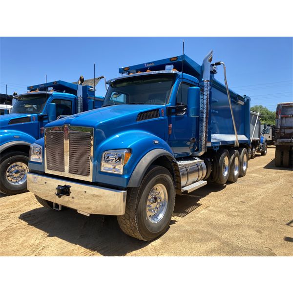 2023 KENWORTH T880 Dump Truck