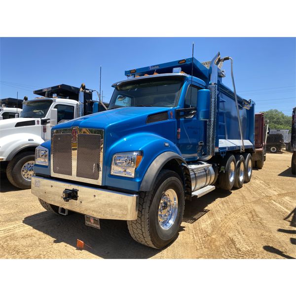 2023 KENWORTH T880 Dump Truck