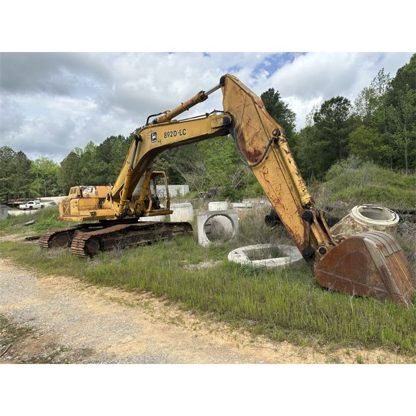 John Deere 892D LC Excavator