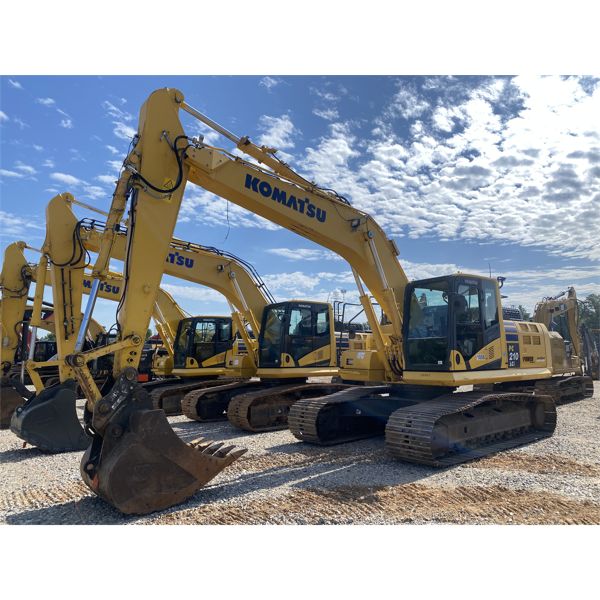 2018 KOMATSU PC210LCi-11 Excavator