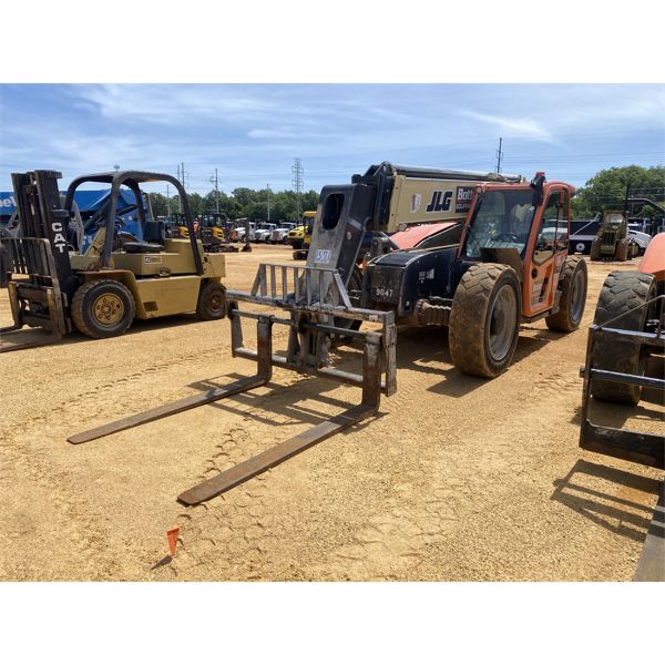 2019 JLG 943 Forklift - Telehandler