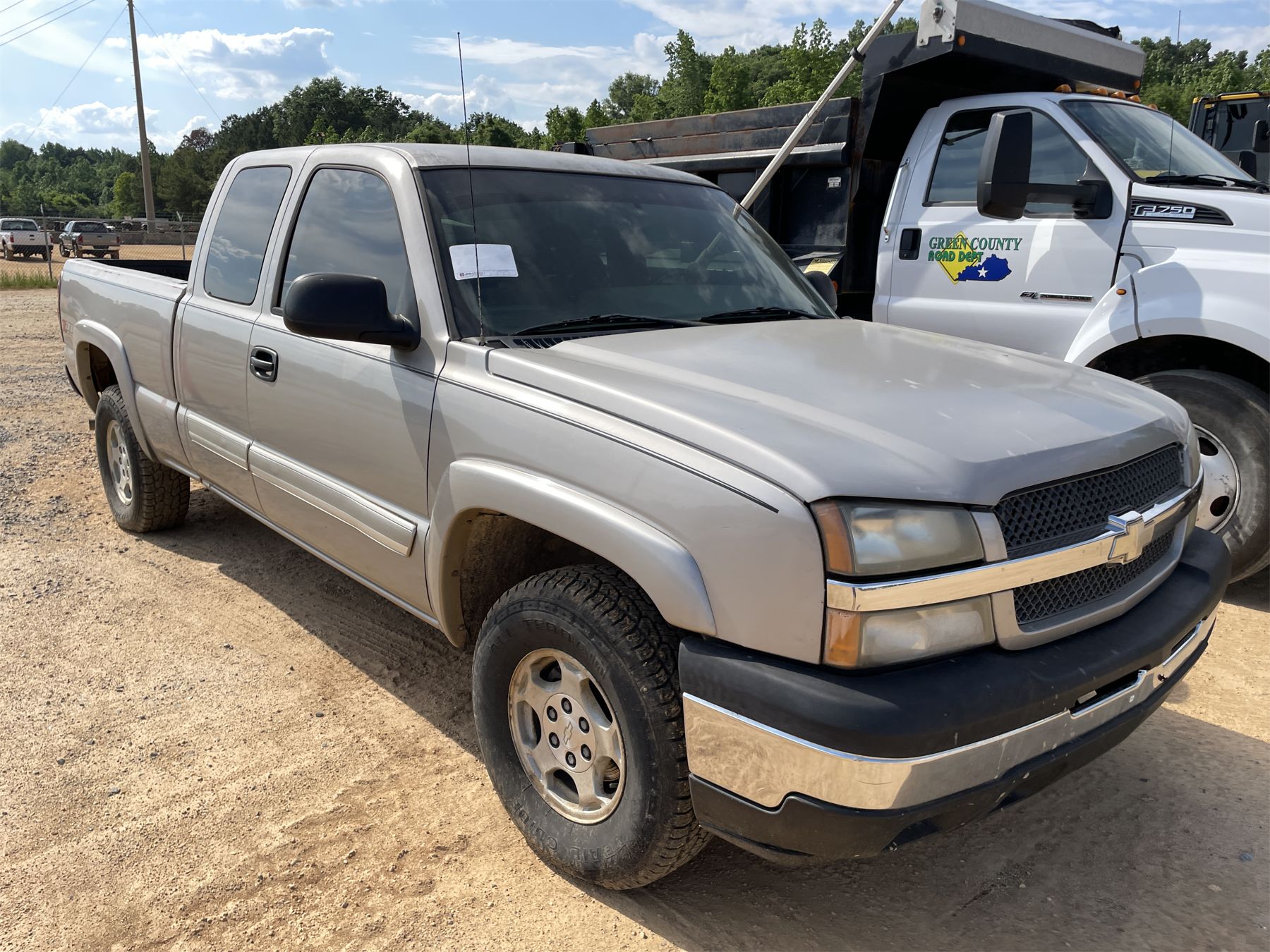 2004 CHEVROLET SILVERADO Z71 Pickup Truck J M Wood Auction Company Inc 2004 CHEVROLET SILVERADO Z71 Pickup Truck J M Wood Auction Company Inc
