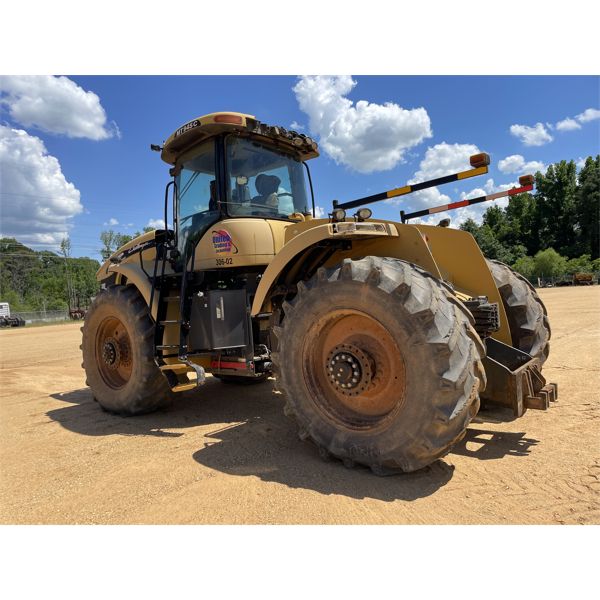 2009 CHALLENGER MT945C Scraper Tractor - J.M. Wood Auction Company