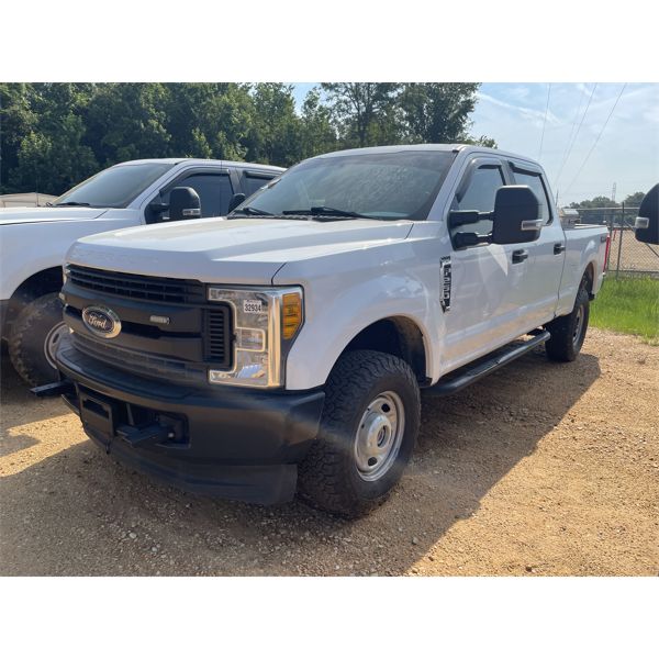 2017 FORD  F250 XL Pickup Truck