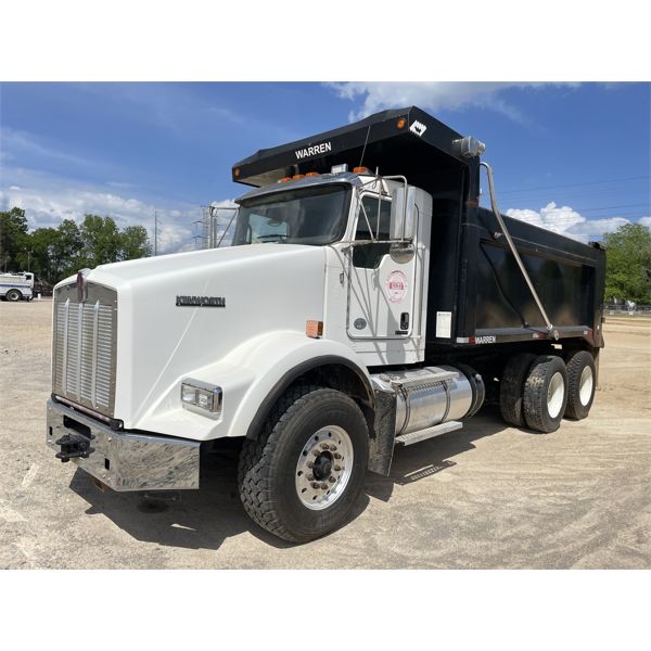 2019 KENWORTH T800 Dump Truck