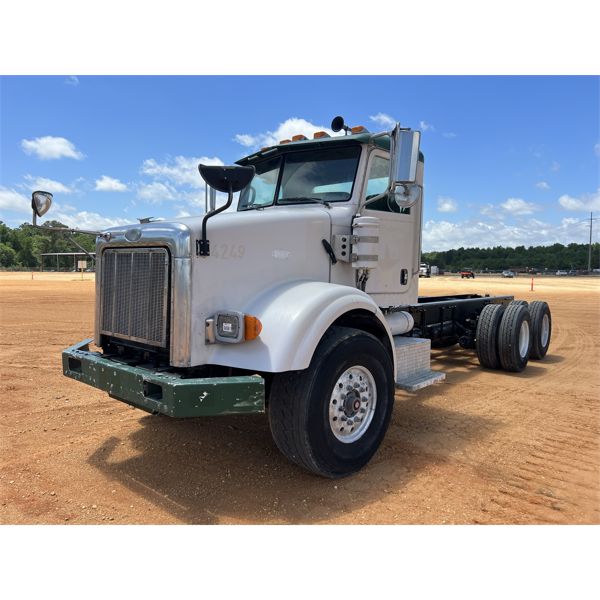 2007 PETERBILT 357 Cab and Chassis Truck