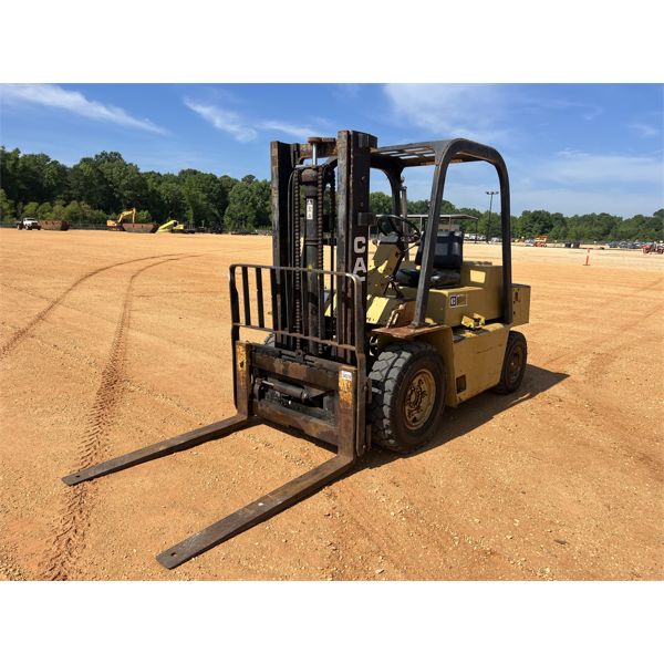 CAT V80D Forklift - Mast