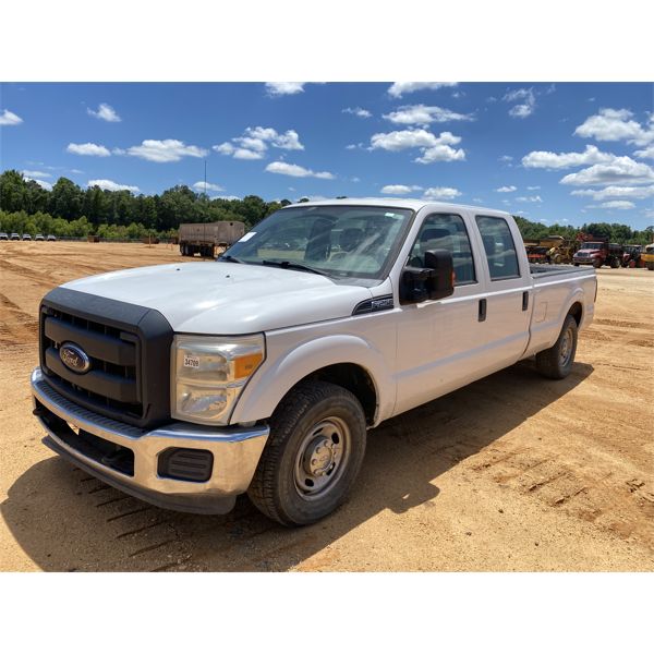 2014 FORD F250 XL Pickup Truck