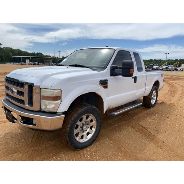 2008 FORD F250 LARIAT Pickup Truck