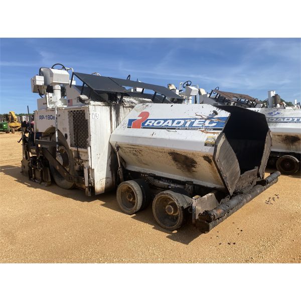 2015 ROADTEC RP190E Asphalt Paver