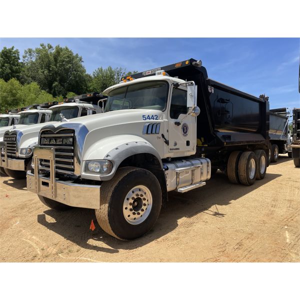 2017 MACK GU713 Dump Truck