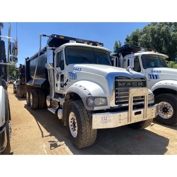2017 MACK GU713 Dump Truck