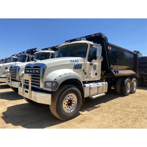 2017 MACK GU713 Dump Truck