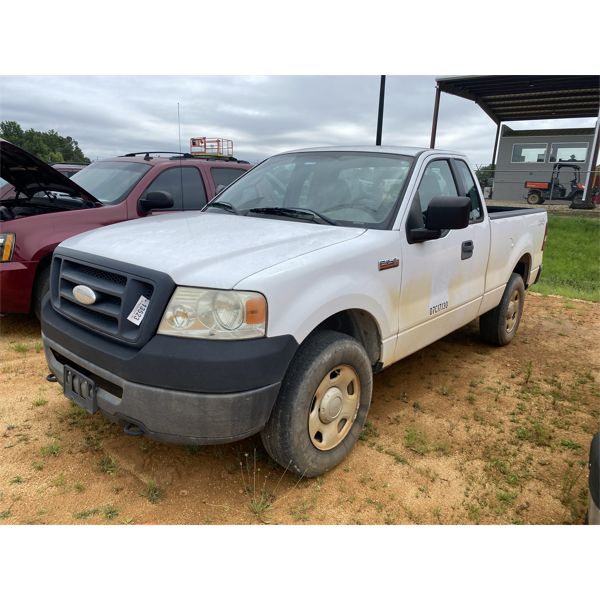 2007 FORD F150 XL Pickup Truck