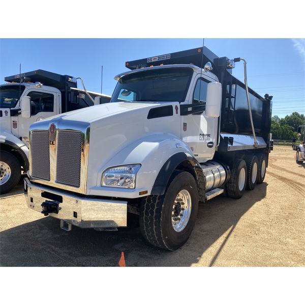 2020 KENWORTH T880 Dump Truck