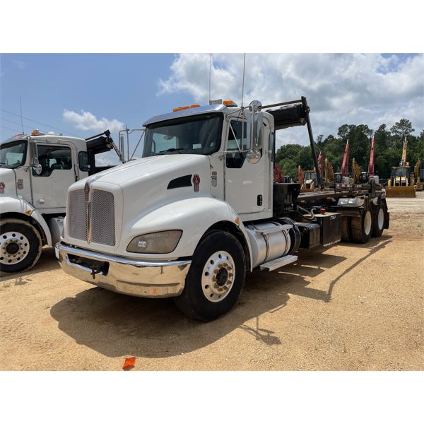 2020 KENWORTH T370 Roll Off Truck