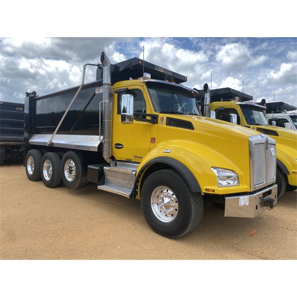 2016 KENWORTH T880 Dump Truck