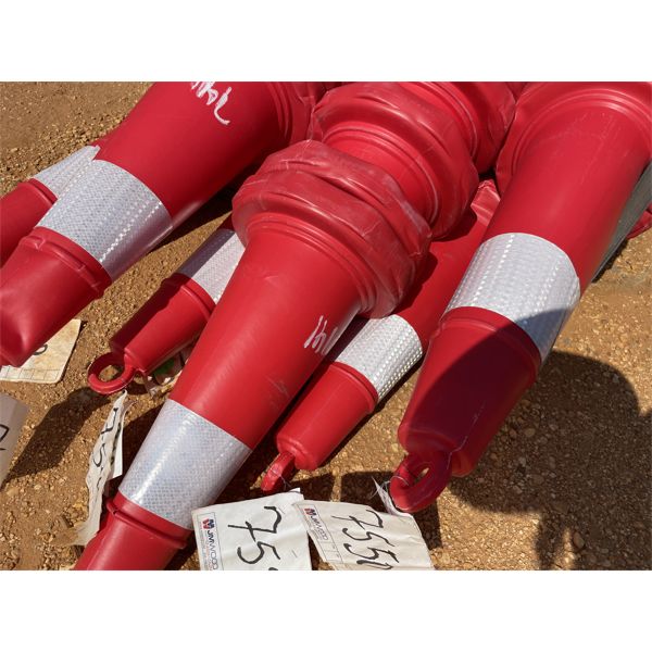 (25) SAFETY CONES