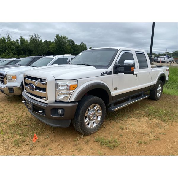 2015 FORD F250 LARIAT Pickup Truck