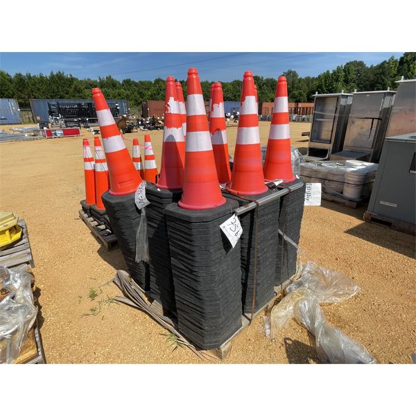 (25) SAFETY CONES