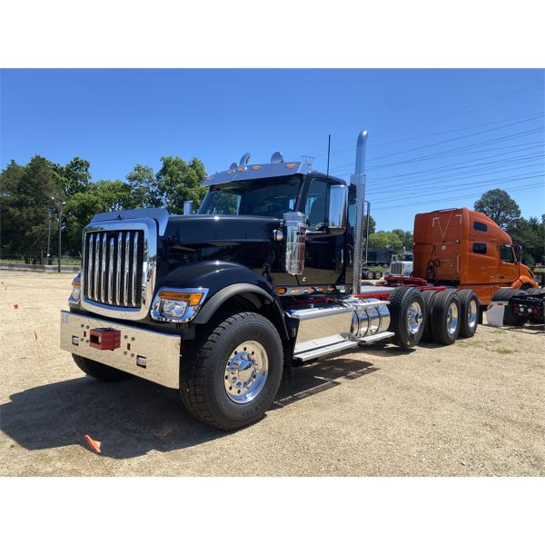 2024 INTERNATIONAL HX520 Day Cab Truck