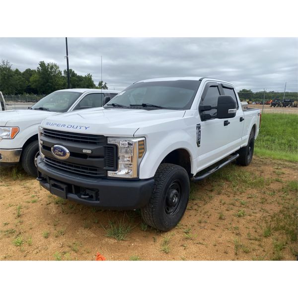 2018 FORD F250 XL Pickup Truck