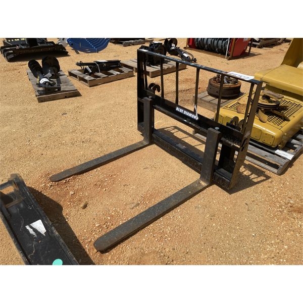 COMPLETE FORKLIFT ASSEMBLY Loader Attachments