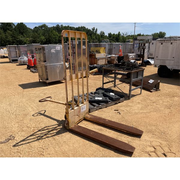 PALLET JACK