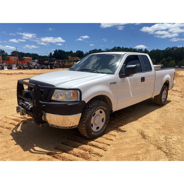 2007 FORD F150 XL Pickup Truck