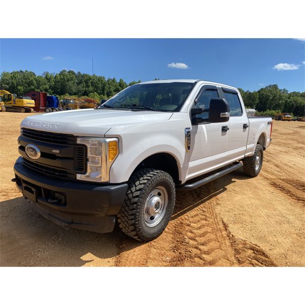 2017 FORD F250 XL Pickup Truck
