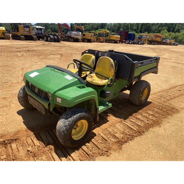 JOHN DEERE GATOR UTV