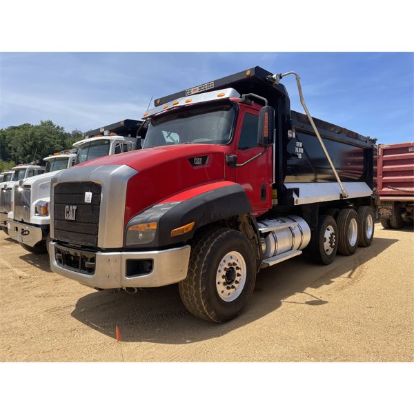 2016 CAT CT660 Dump Truck