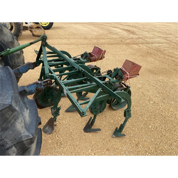 (2) ROW PLANTER Planter