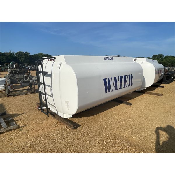3,000 GALLON WATER TANK
