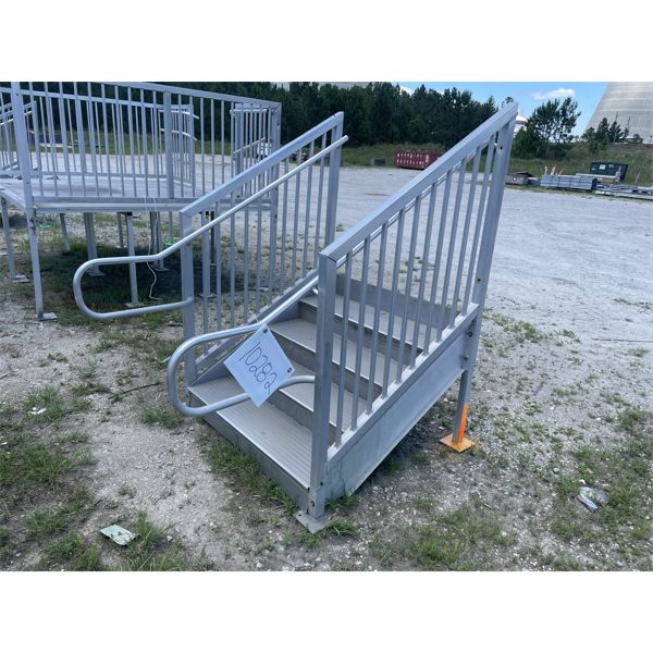 ALUMINUM STAIRS