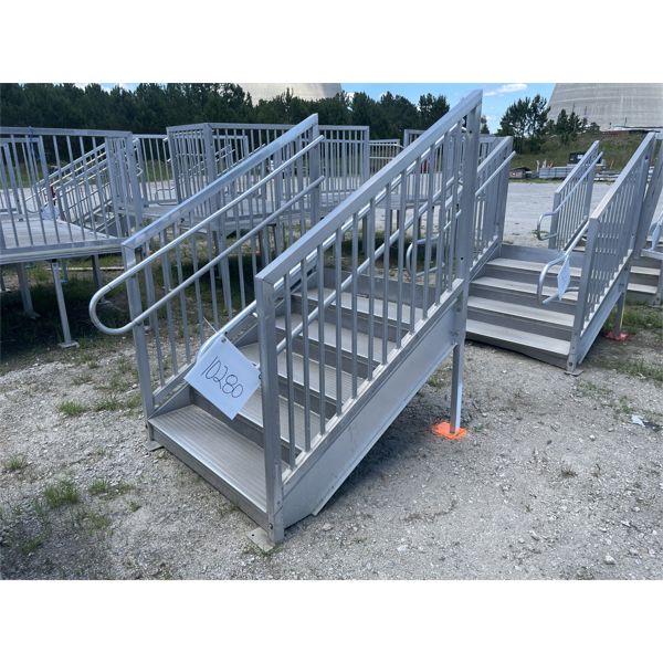 ALUMINUM STAIRS