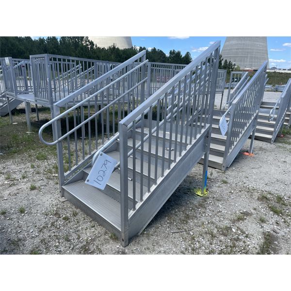 ALUMINUM STAIRS