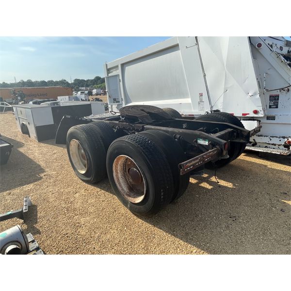 FRIEGHTLINER CUT TRUCK FRAME W/ TANDEM AXLES