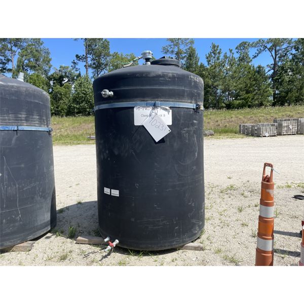 1,100 GALLON Storage Tank