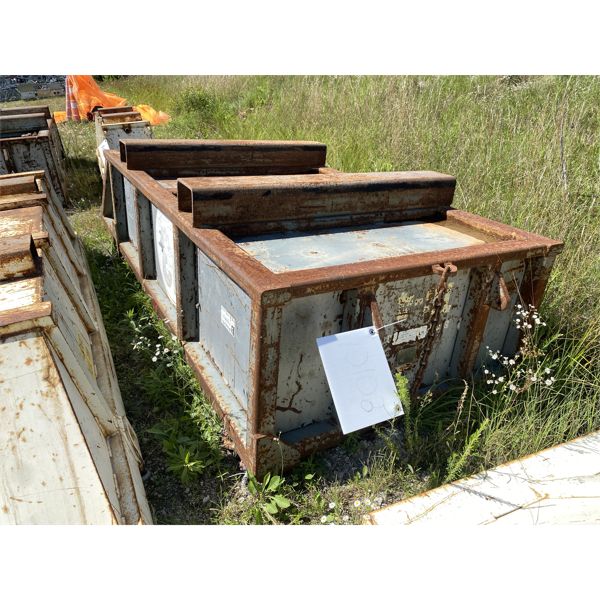 BISHOP LIFTING SKIP PAN